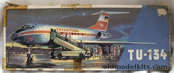 KVZ 1/100 Tupolev Tu-134 Interflug Crusty plastic model kit